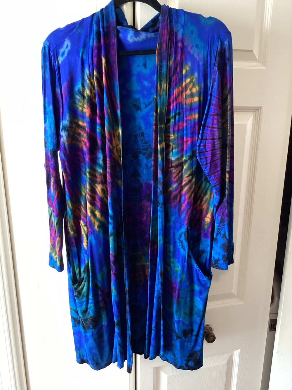 Vibrant Blue Tie-Dye Open Cardigan